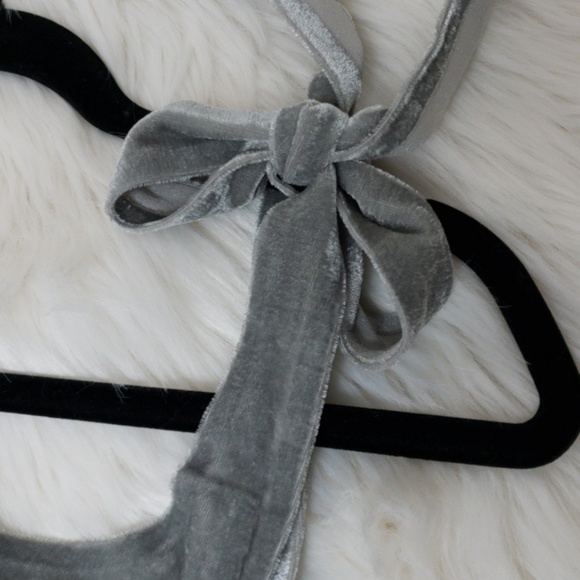 Urban Outfitters Silver Crushed Velvet Crop Tank - Picture 4 of 5